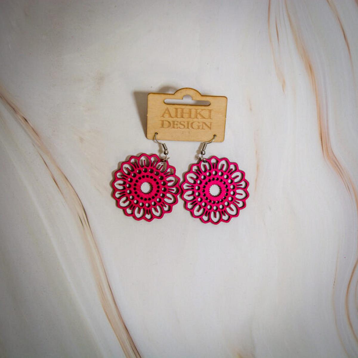 Paivankukka_roikkuva_fuksia Paivankukka_roikkuva_fuksia