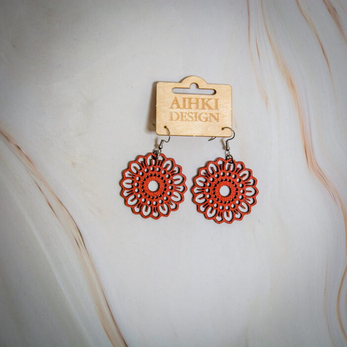 Paivankukka_roikkuva_punainen Paivankukka_roikkuva_punainen