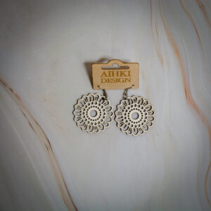 Paivankukka_roikkuva_valkoinen