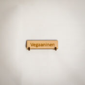 Vegaaninen_allergia_kyltti_aihkidesign