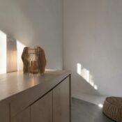 Pokkelo_poydalla_ei_valoa
